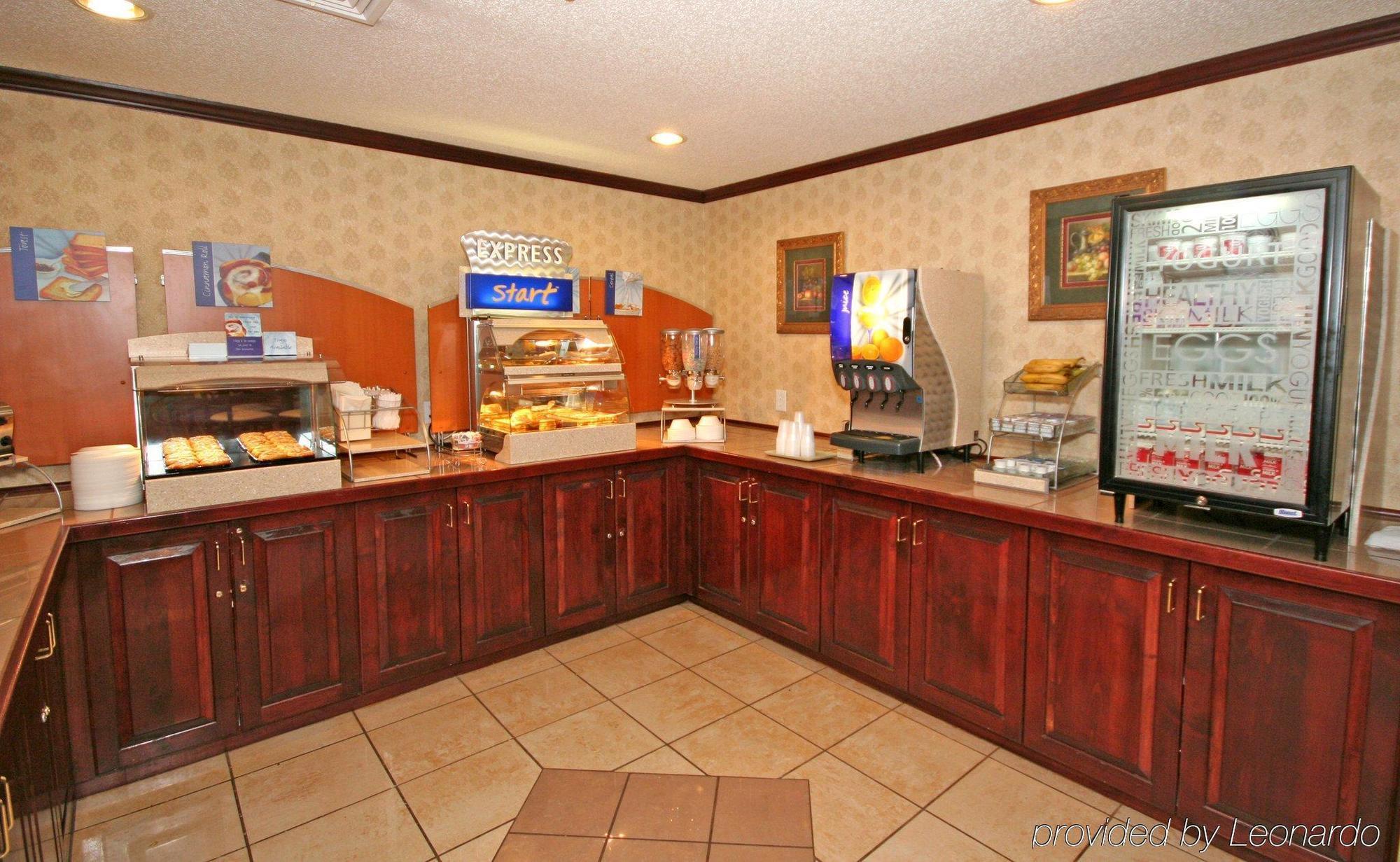 Holiday Inn Express Winston-Salem By Ihg Restaurace fotografie